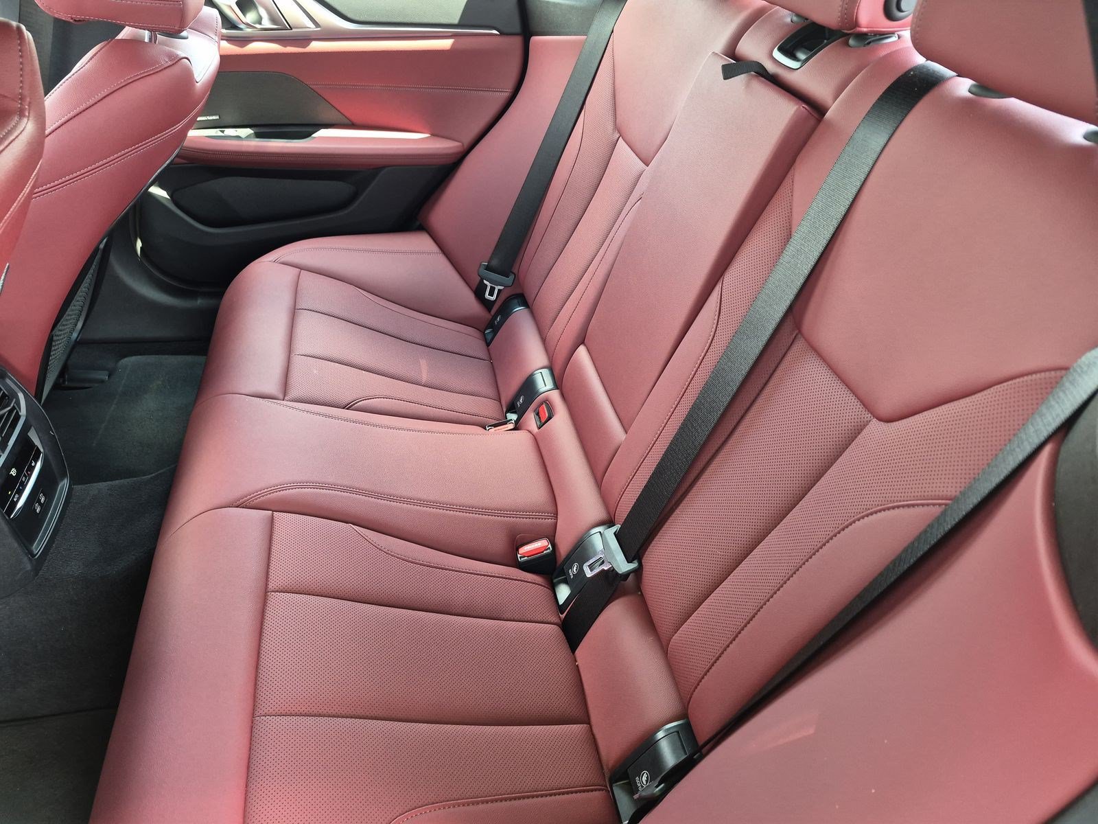 Used 2023 BMW i4 eDrive35 w/ Premium Package RWD image 30