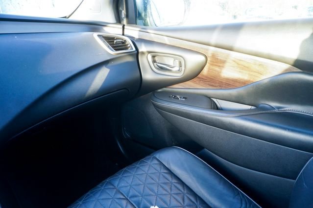 Used 2020 Nissan Murano Platinum image 31
