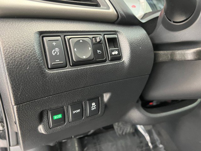 Used 2014 Nissan Sentra SV image 27