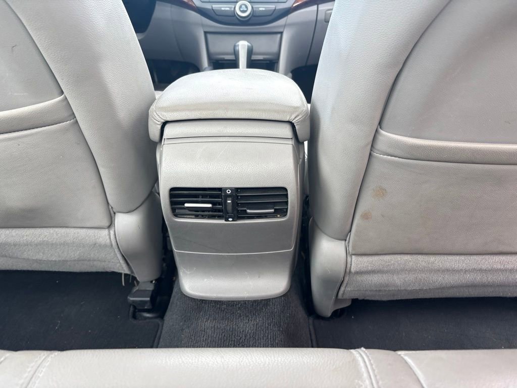 Used 2011 Honda Accord EX-L image 34