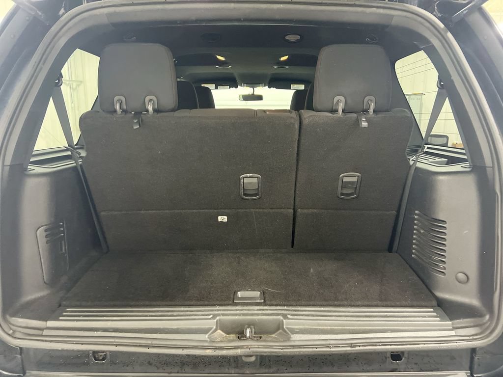 Used 2016 Ford Expedition XLT AWD/4WD image 24
