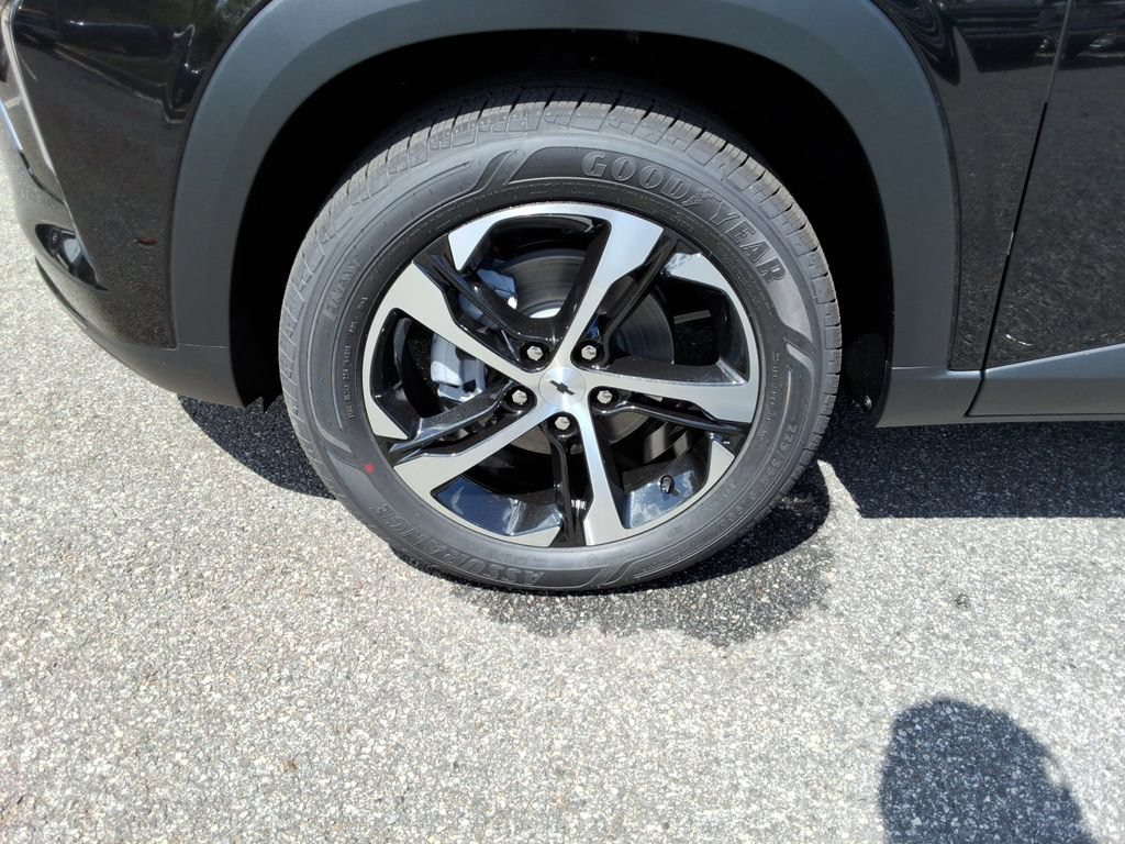 New 2026 Chevrolet Trax RS w/ Sunroof Package FWD image 10
