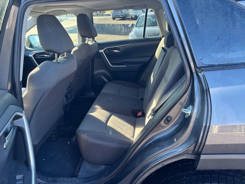 Used 2019 Toyota RAV4 XLE w/ Convenience Package AWD/4WD image 10