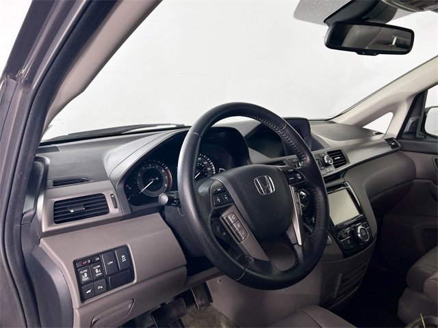 Used 2016 Honda Odyssey Touring Elite image 10