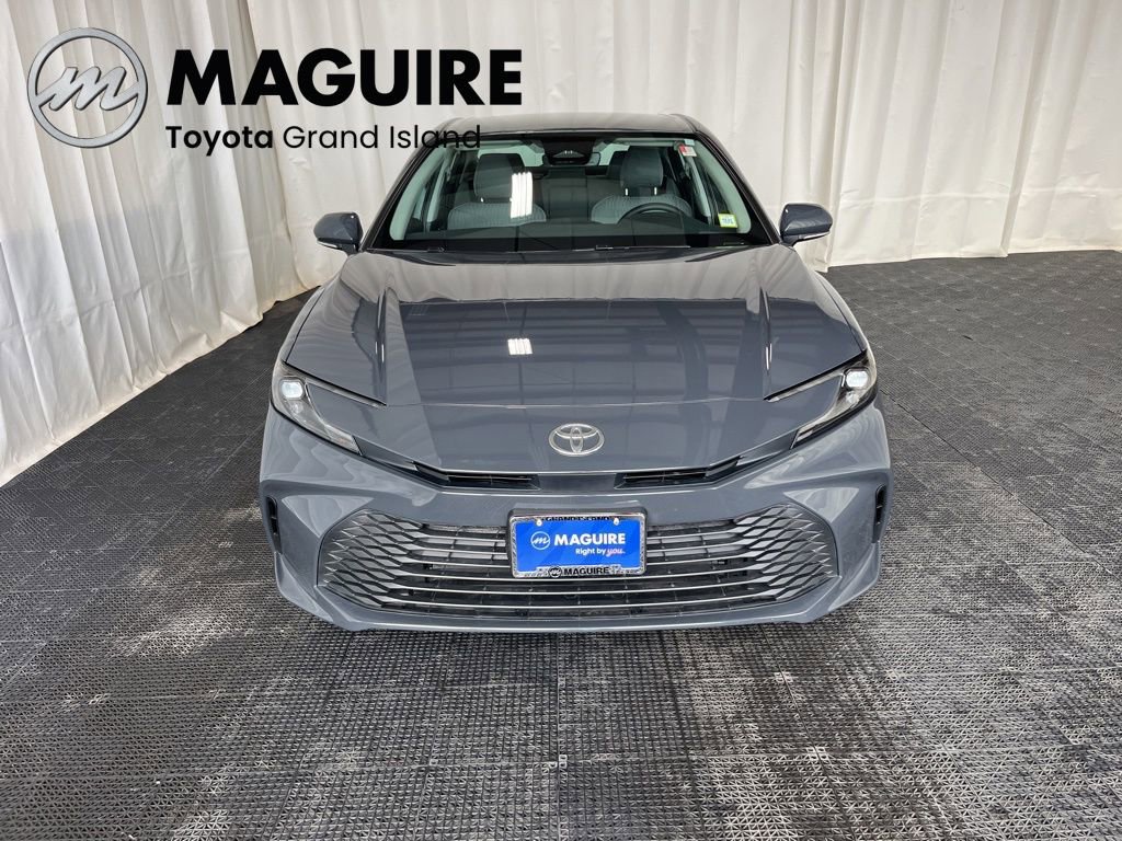 Used 2025 Toyota Camry LE w/ Convenience Package FWD image 33