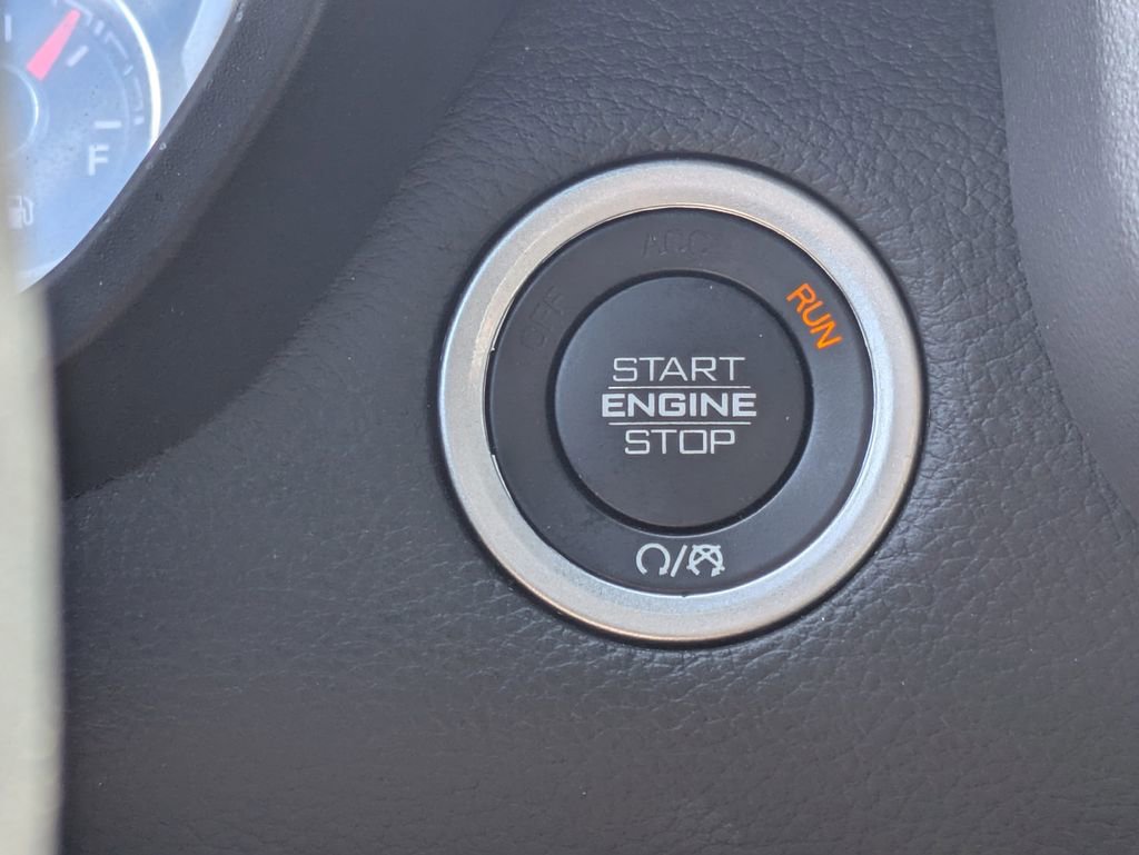 Used 2024 RAM 1500 Laramie RWD image 27