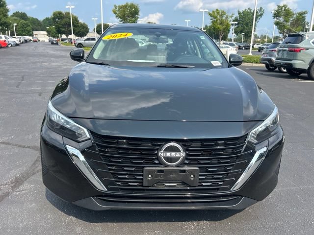 Used 2024 Nissan Sentra SV FWD image 2