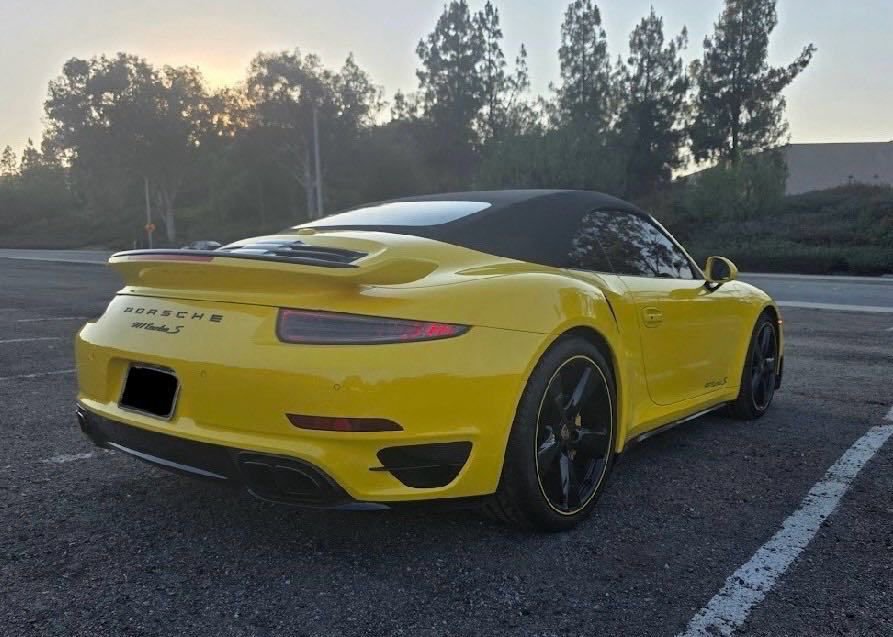 Used 2016 Porsche 911 Turbo S image 4