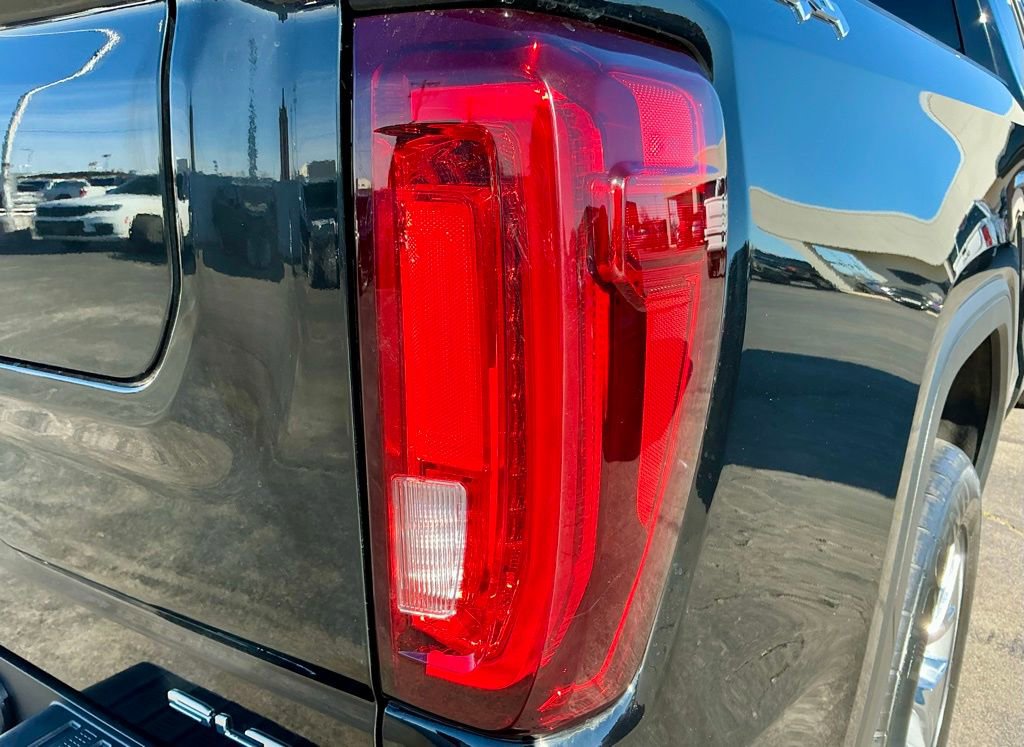 Used 2024 GMC Sierra 1500 SLT image 16