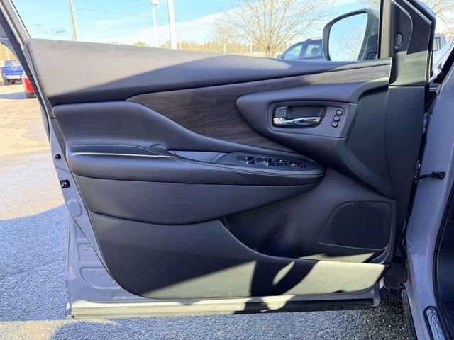 Used 2023 Nissan Murano Platinum AWD/4WD image 16