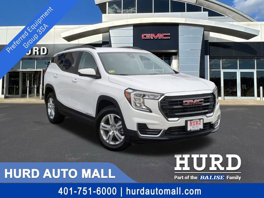 Certified 2022 GMC Terrain SLE w/ Driver Convenience Package image 1