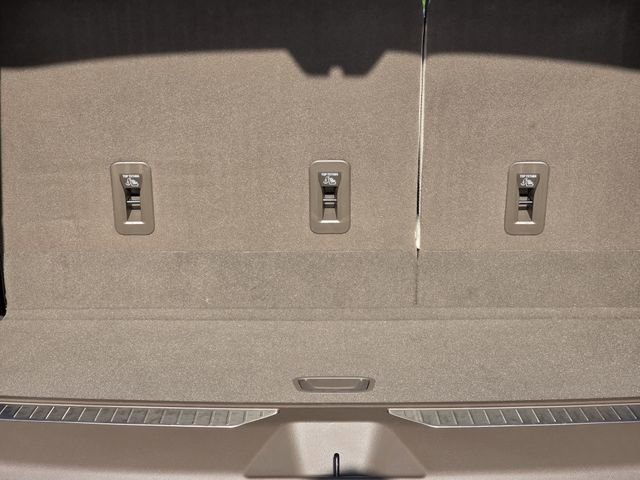 Used 2026 GMC Yukon Denali image 28