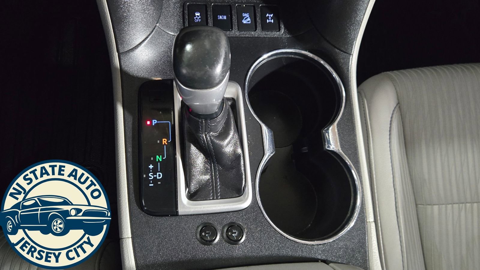 Used 2019 Toyota Highlander Plus AWD/4WD image 17