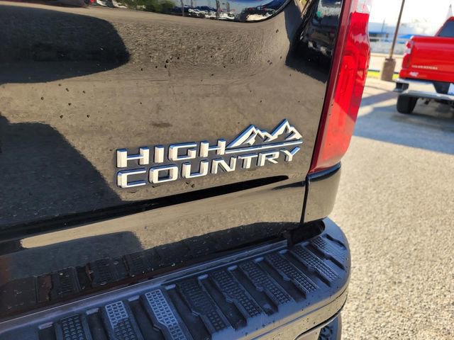 Used 2022 Chevrolet Silverado 2500 High Country image 12