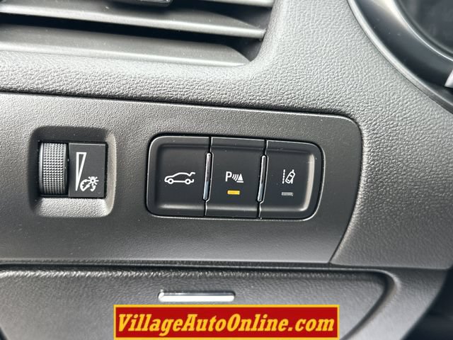 Used 2017 Chevrolet Impala Premier FWD image 26