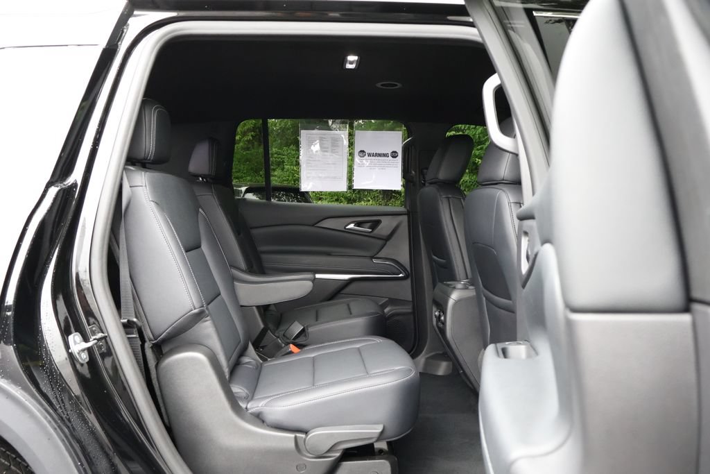 Used 2026 Chevrolet Traverse LT w/ Driver Confidence Package AWD/4WD image 46