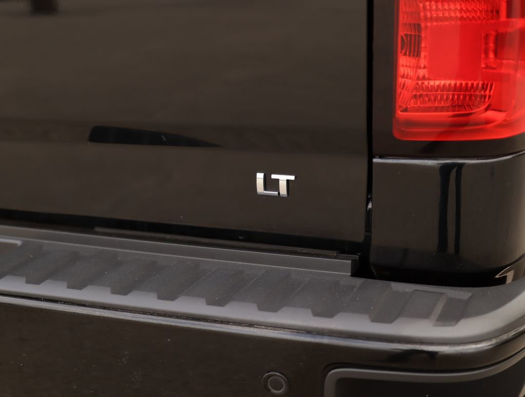 Used 2016 Chevrolet Silverado 1500 LT w/ Midnight Edition image 34