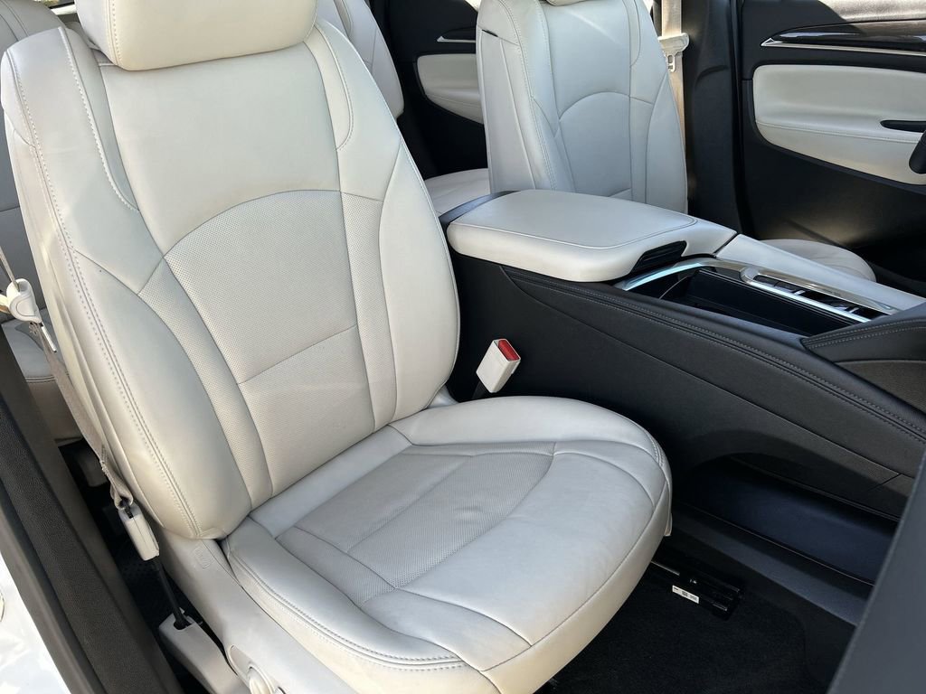 Used 2022 Buick Enclave Essence w/ Trailering Package, 5000 lbs. image 28