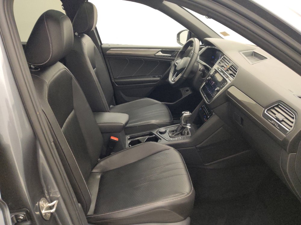 Used 2022 Volkswagen Tiguan SE R-Line image 21