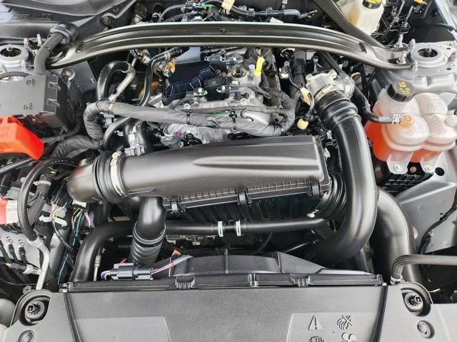 Used 2025 Ford Mustang Premium RWD image 31