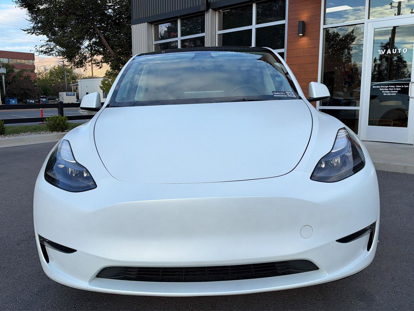 Used 2023 Tesla Model Y Performance AWD/4WD image 3