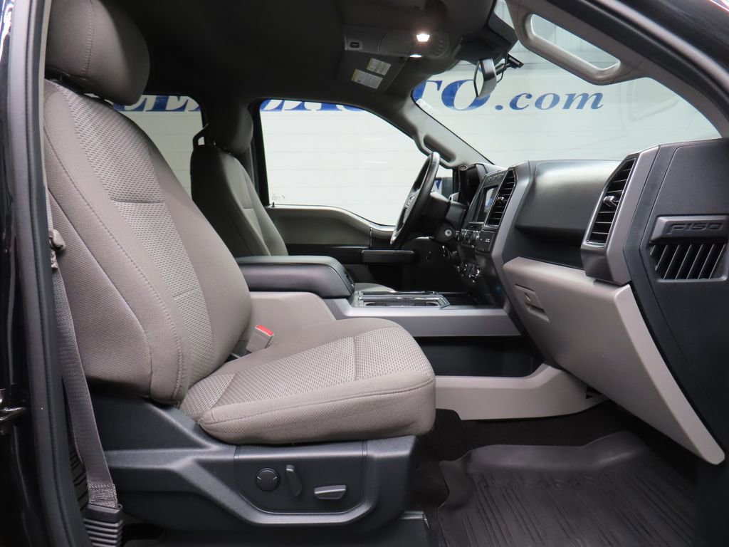 Used 2020 Ford F150 XLT w/ Equipment Group 302A Luxury AWD/4WD image 29