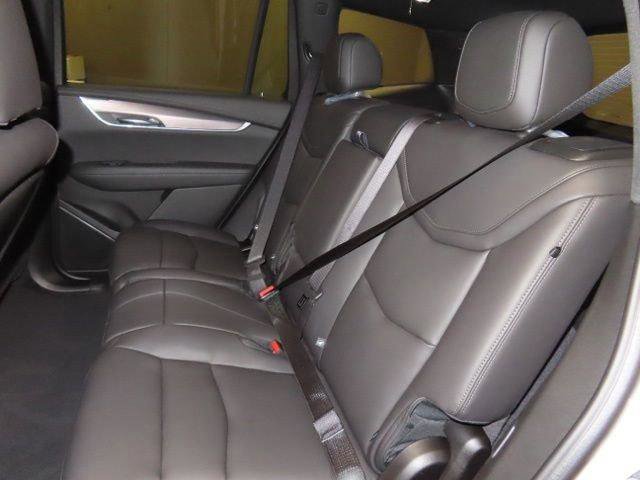 New 2025 Cadillac XT6 Luxury image 22