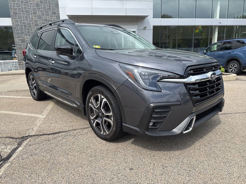 Used 2024 Subaru Ascent Touring w/ Popular Package #2 AWD/4WD image 2