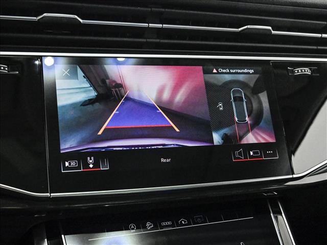 Used 2022 Audi Q7 3.0T Premium image 14