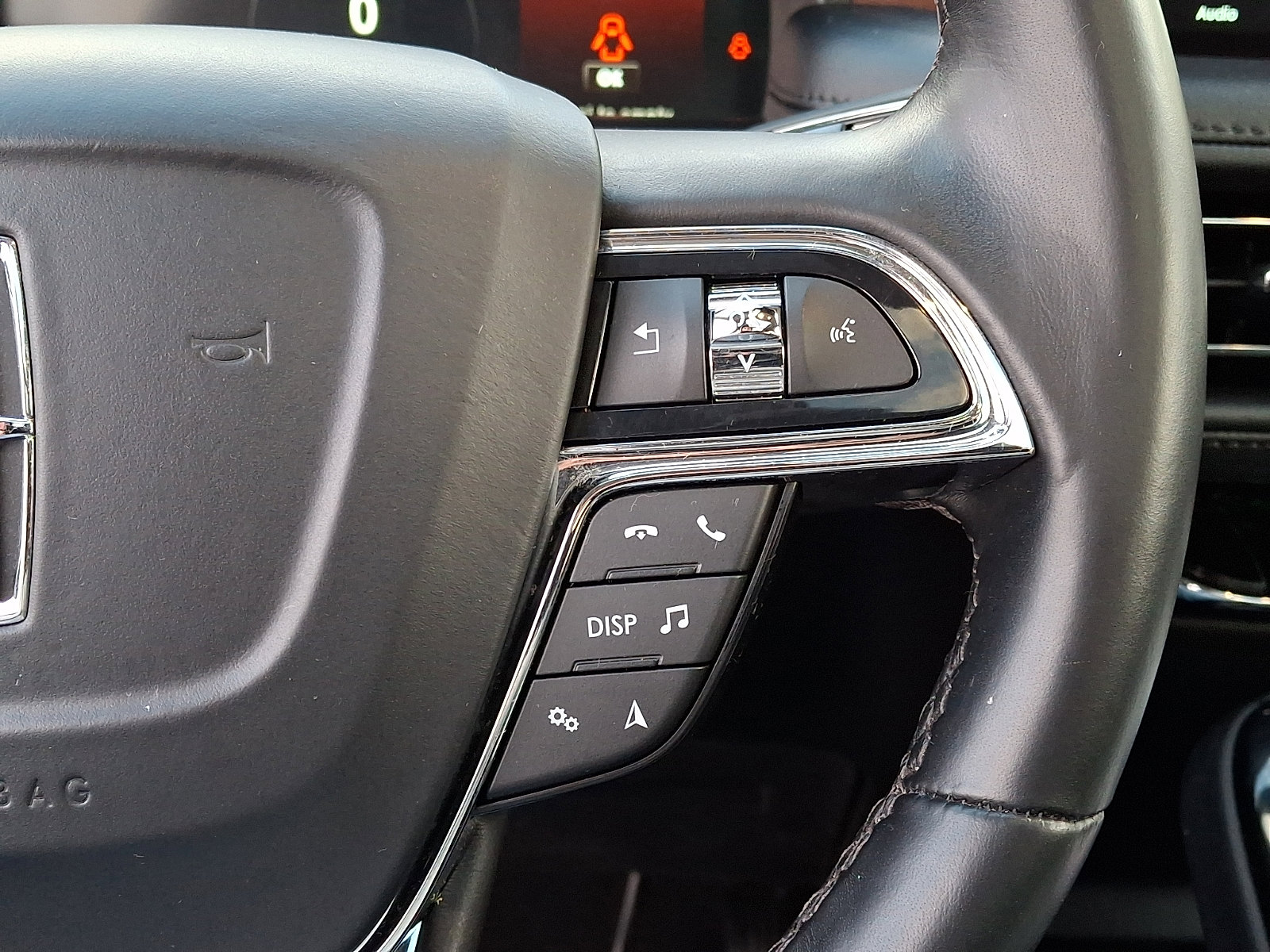 Certified 2023 Lincoln Nautilus Reserve AWD/4WD image 25