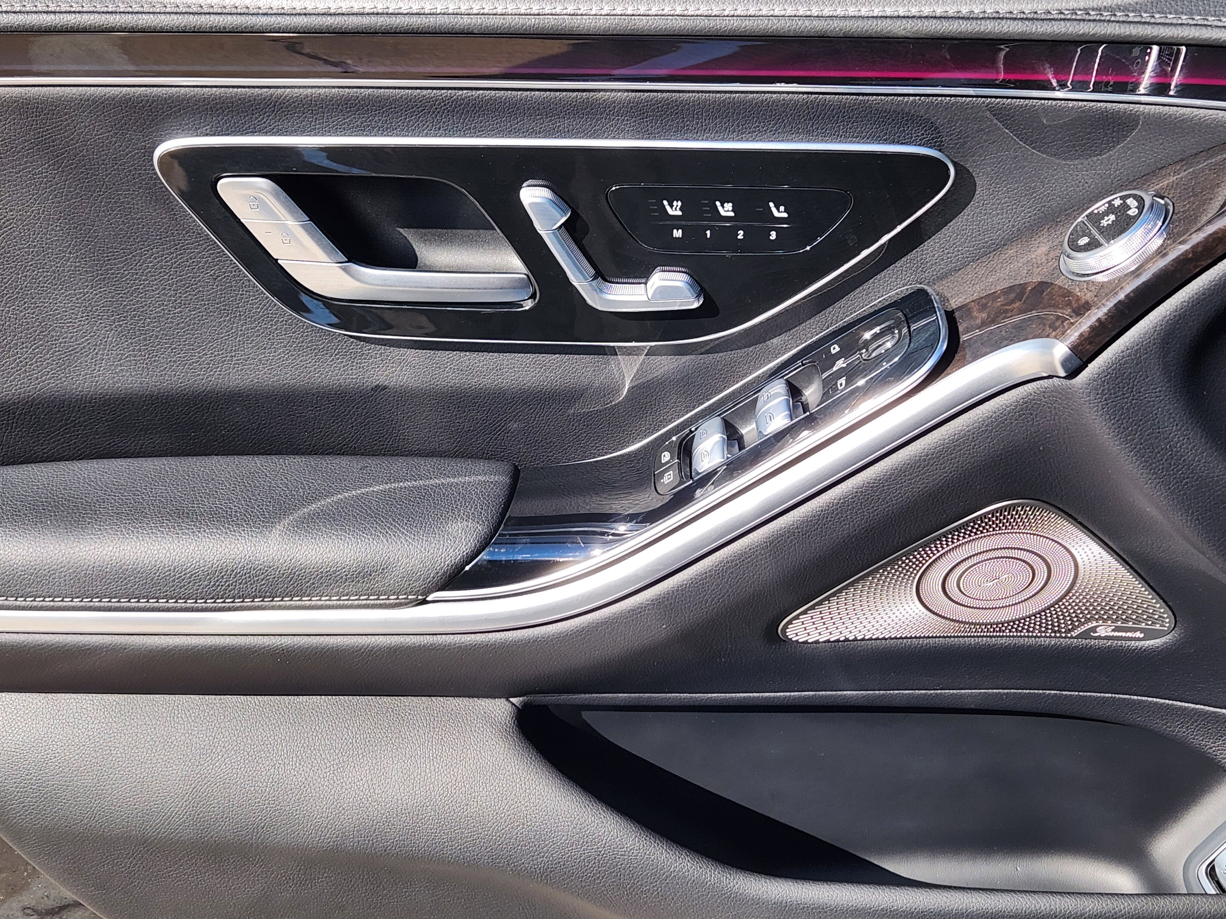 Certified 2023 Mercedes-Benz S 500 4MATIC image 23