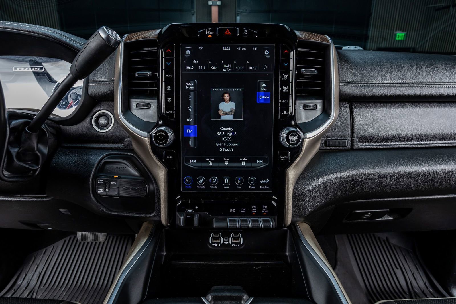 Used 2020 RAM 3500 Laramie image 24