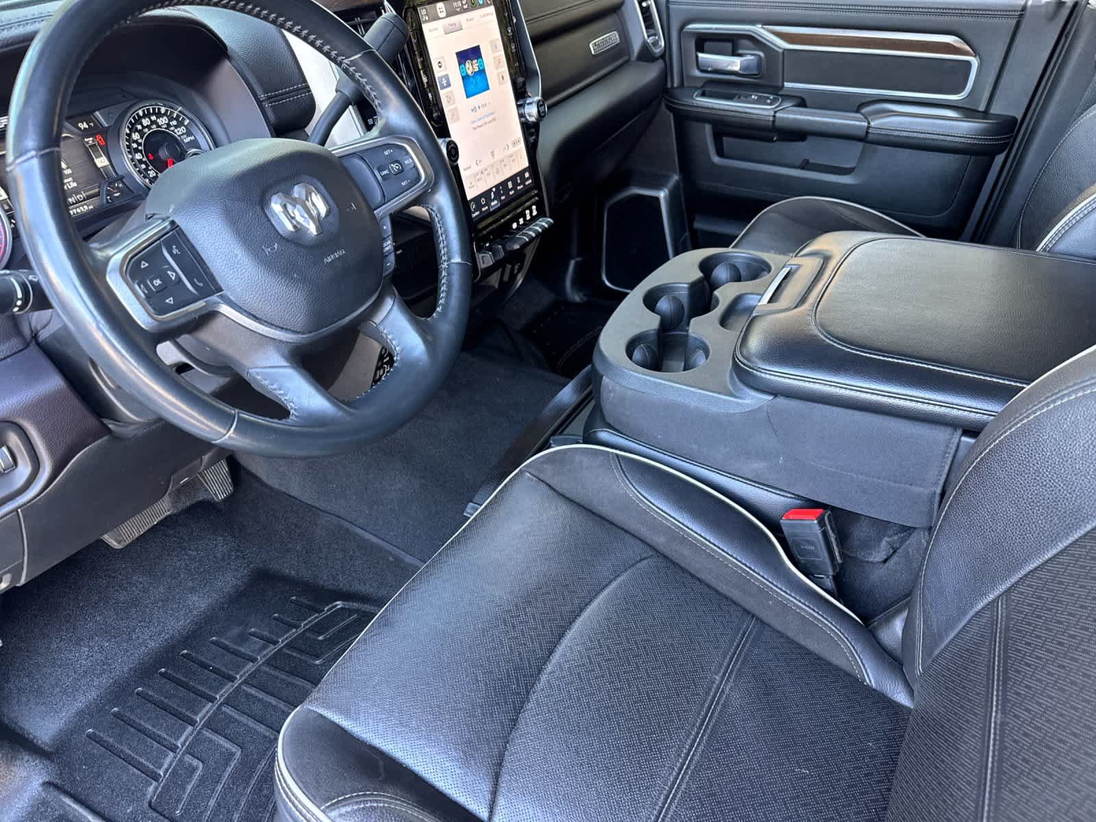 Used 2023 RAM 2500 Laramie AWD/4WD image 11