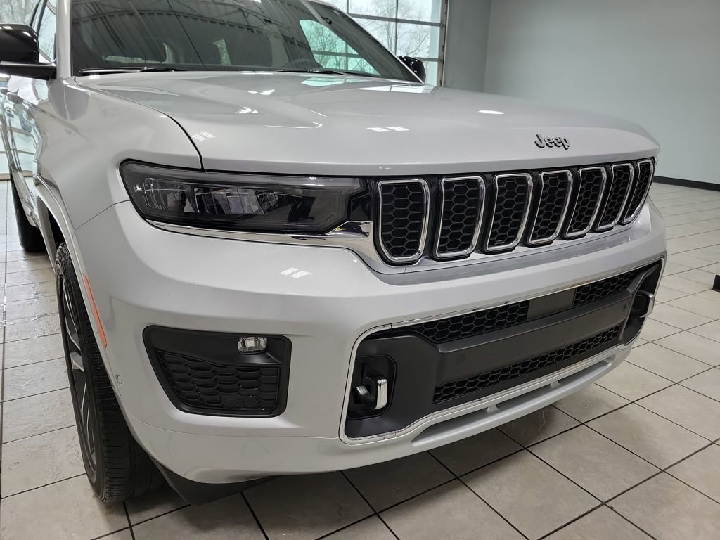Used 2024 Jeep Grand Cherokee L Overland w/ Trailer Tow Package image 23