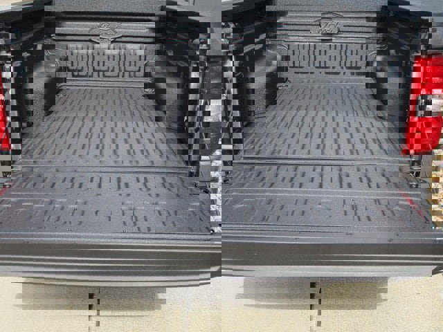 New 2025 Ford Maverick XLT image 8