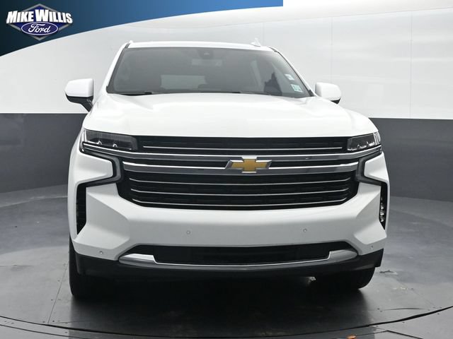 Used 2022 Chevrolet Suburban LT RWD image 2