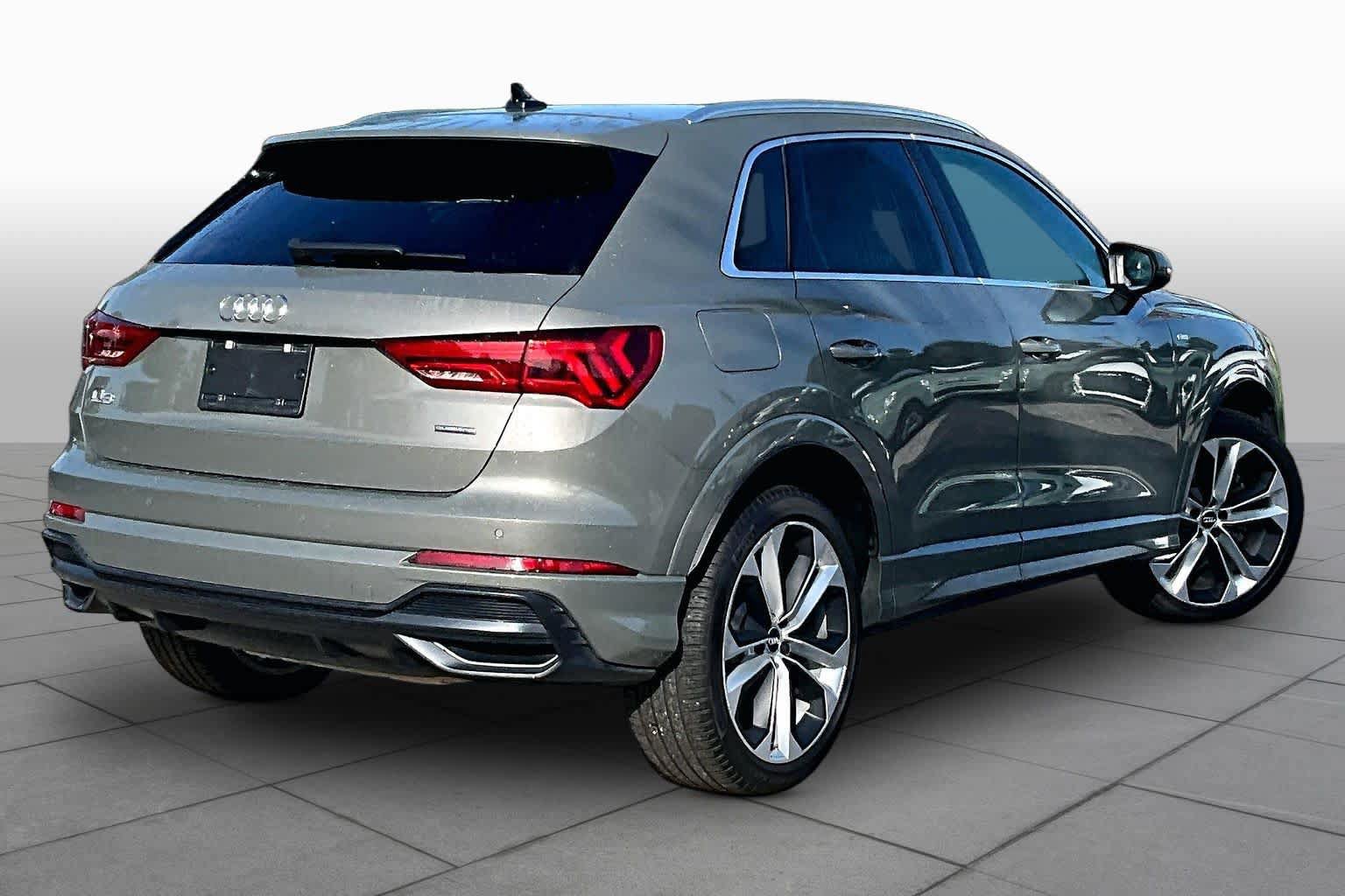 Used 2019 Audi Q3 2.0T Premium Plus w/ Premium Plus Package AWD/4WD image 13