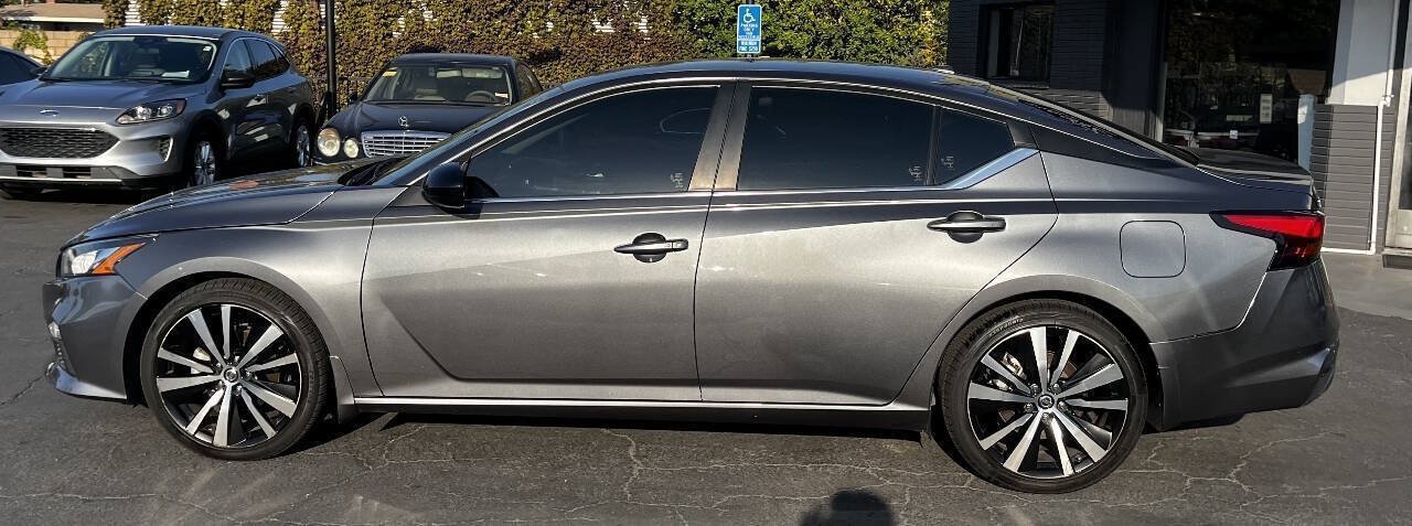 Used 2021 Nissan Altima 2.5 SR FWD image 9