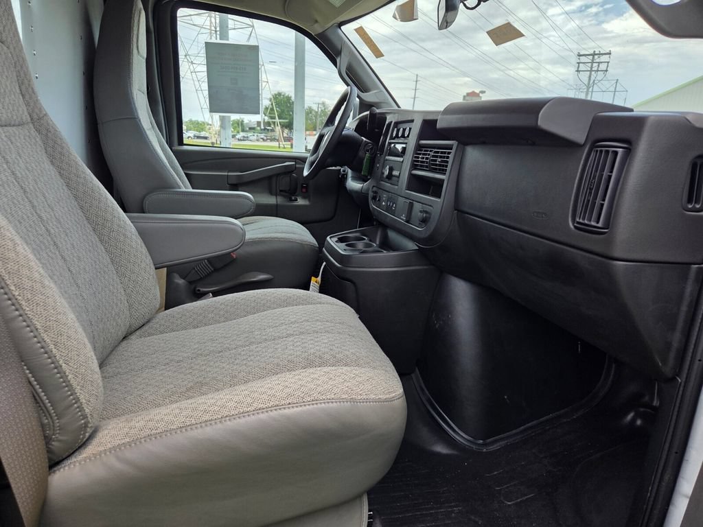 New 2024 Chevrolet Express 3500 w/ Power Convenience Package RWD image 16