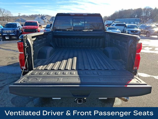 Used 2024 Chevrolet Silverado 3500 LTZ image 32