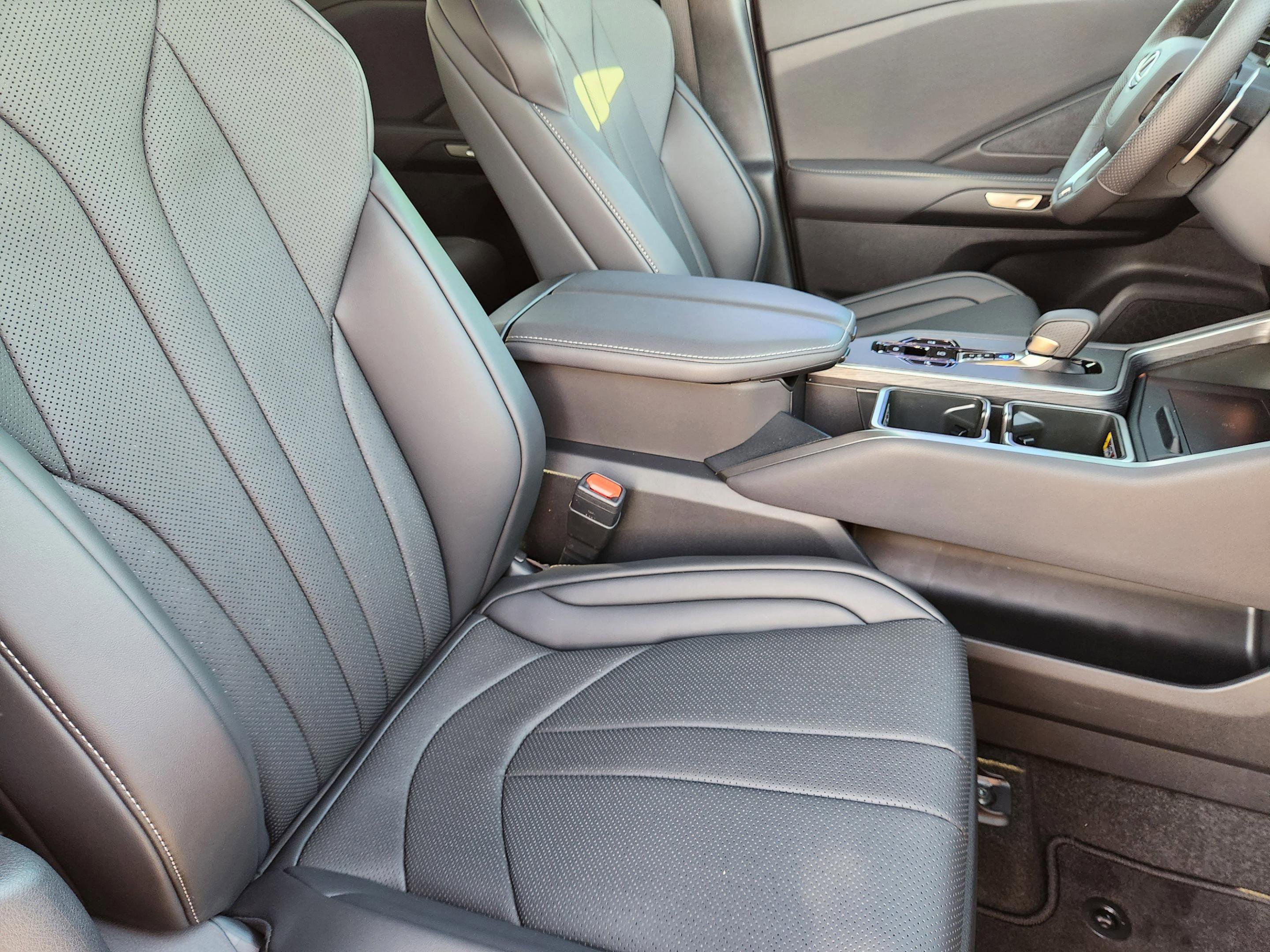 New 2026 Lexus TX 500h AWD image 9