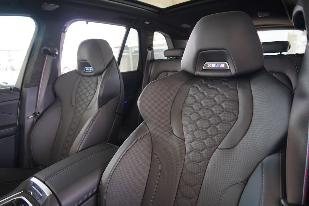 New 2026 BMW X5 M Competition w/ Executive Package AWD/4WD image 12