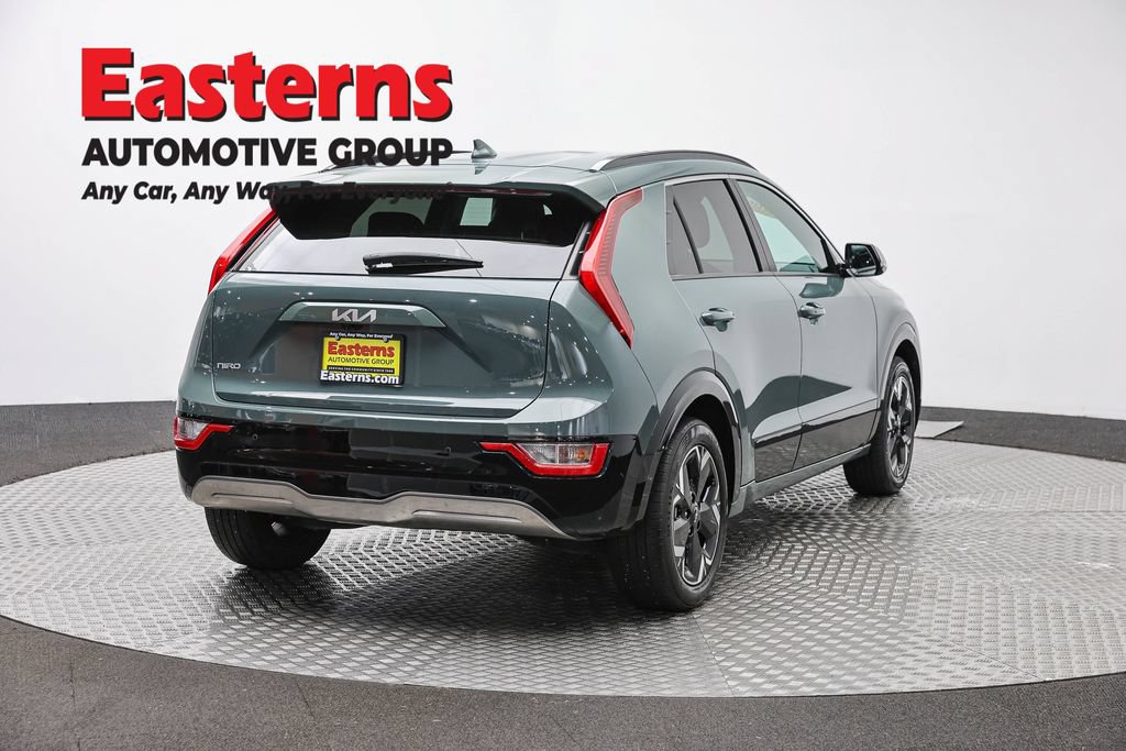 Used 2023 Kia Niro Wind w/ Wind Preserve Package FWD image 5