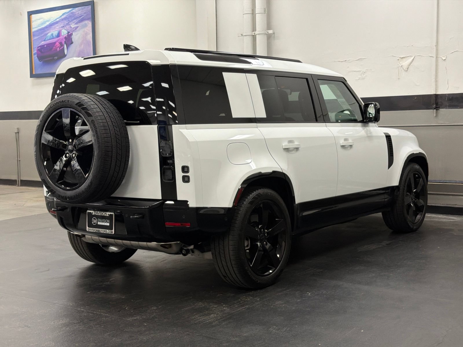 Used 2026 Land Rover Defender 110 X-Dynamic SE AWD/4WD image 13