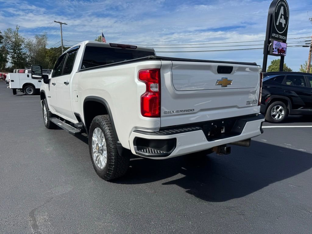 Used 2022 Chevrolet Silverado 2500 High Country w/ Z71 Off-Road Package image 6