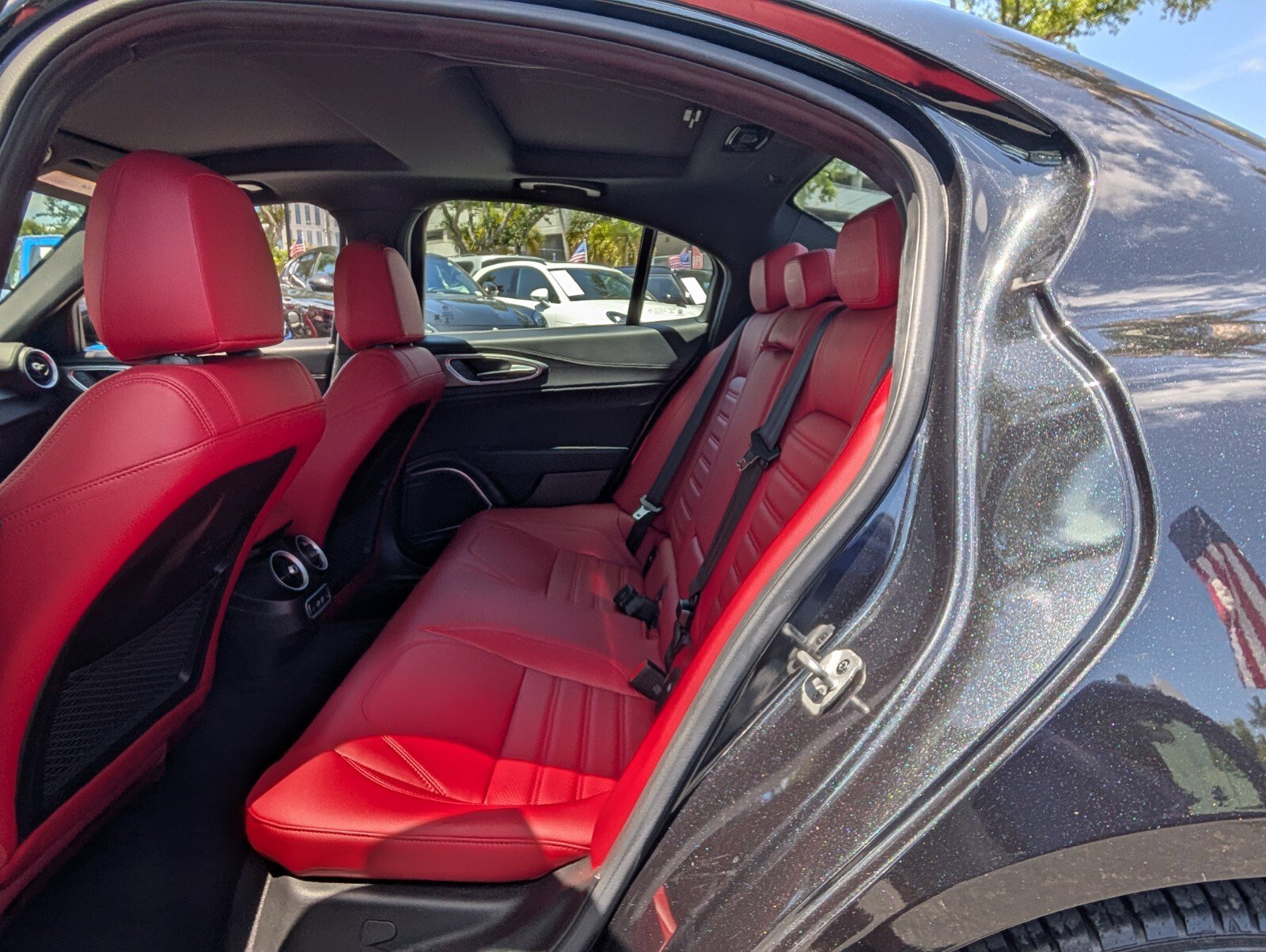 Used 2023 Alfa Romeo Giulia Veloce image 13