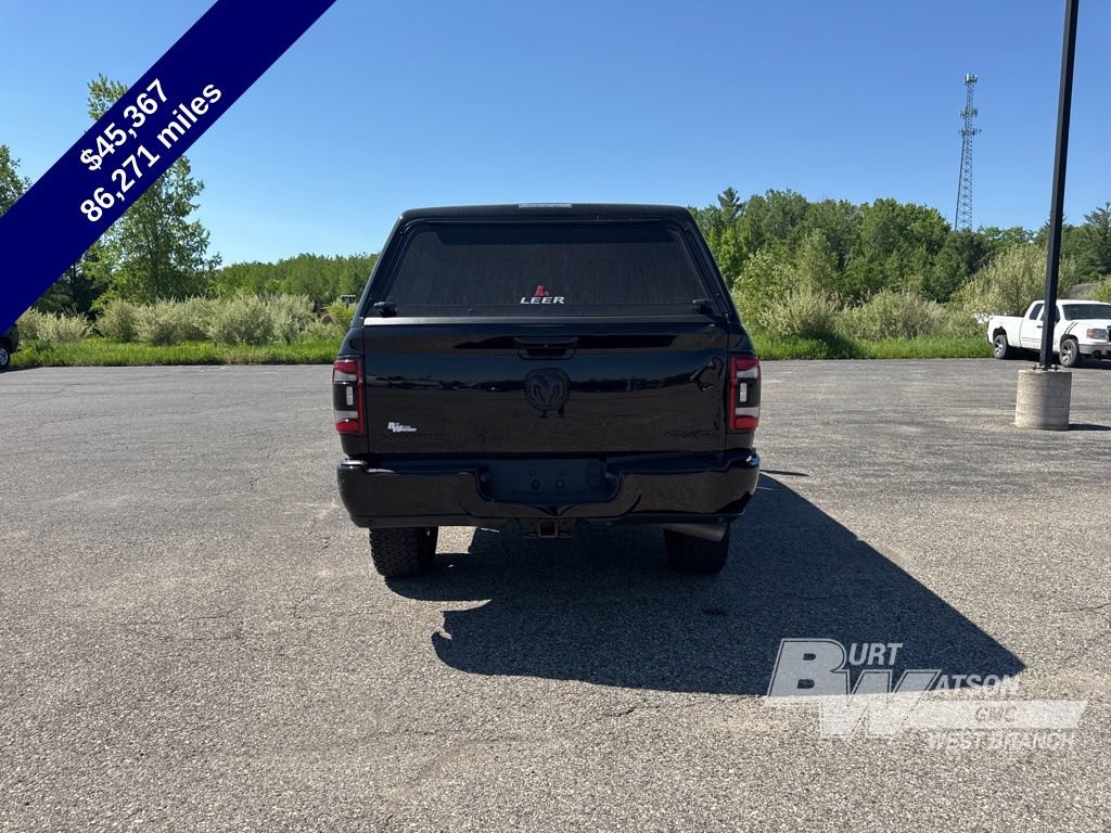 Used 2019 RAM 2500 Laramie w/ Black Appearance Package AWD/4WD image 5
