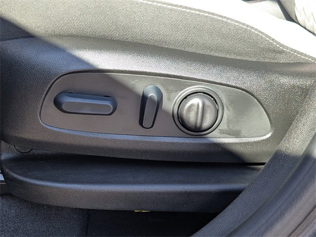 Used 2022 Chevrolet Equinox LT image 18