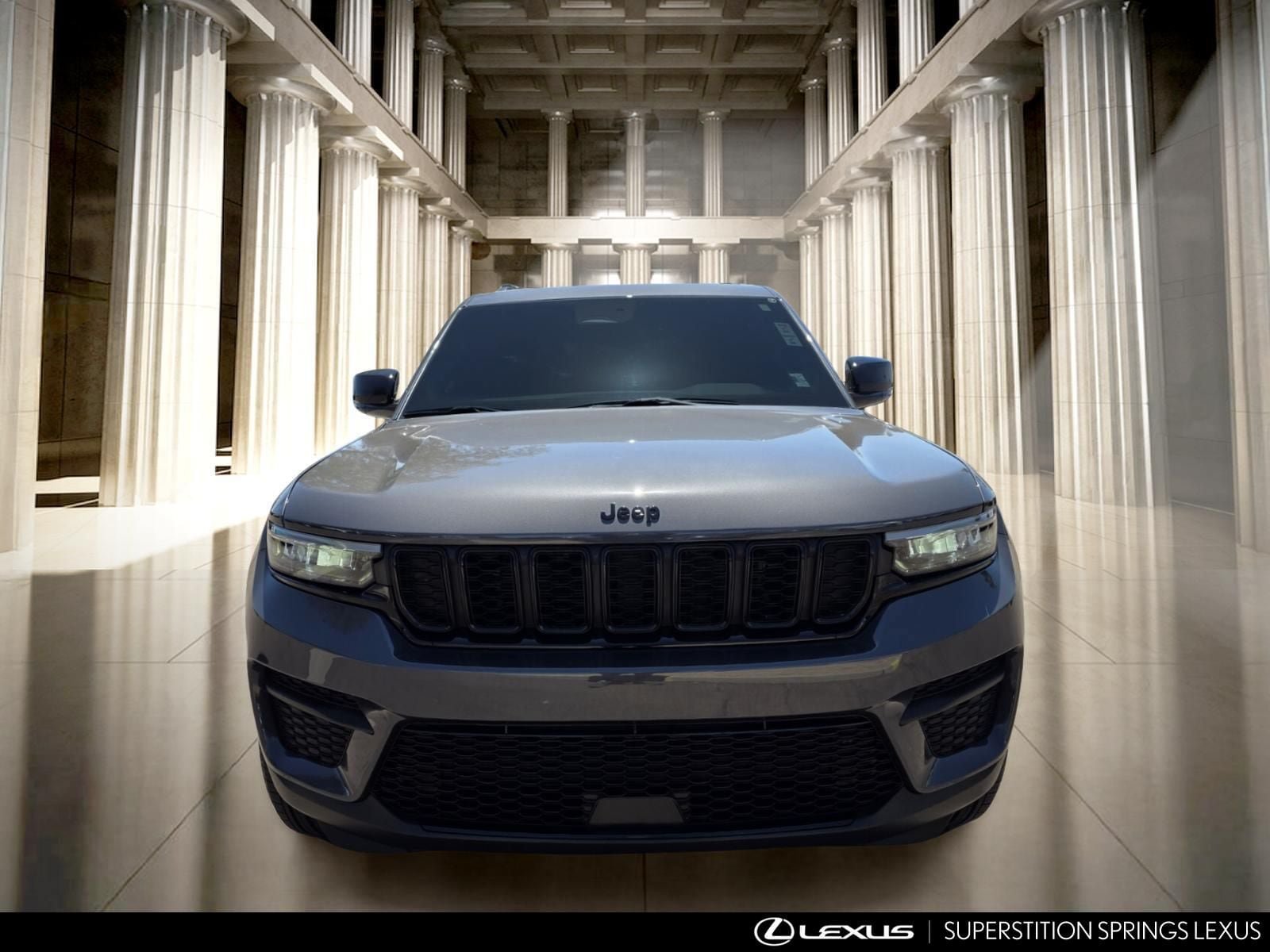 Used 2025 Jeep Grand Cherokee Altitude AWD/4WD image 9