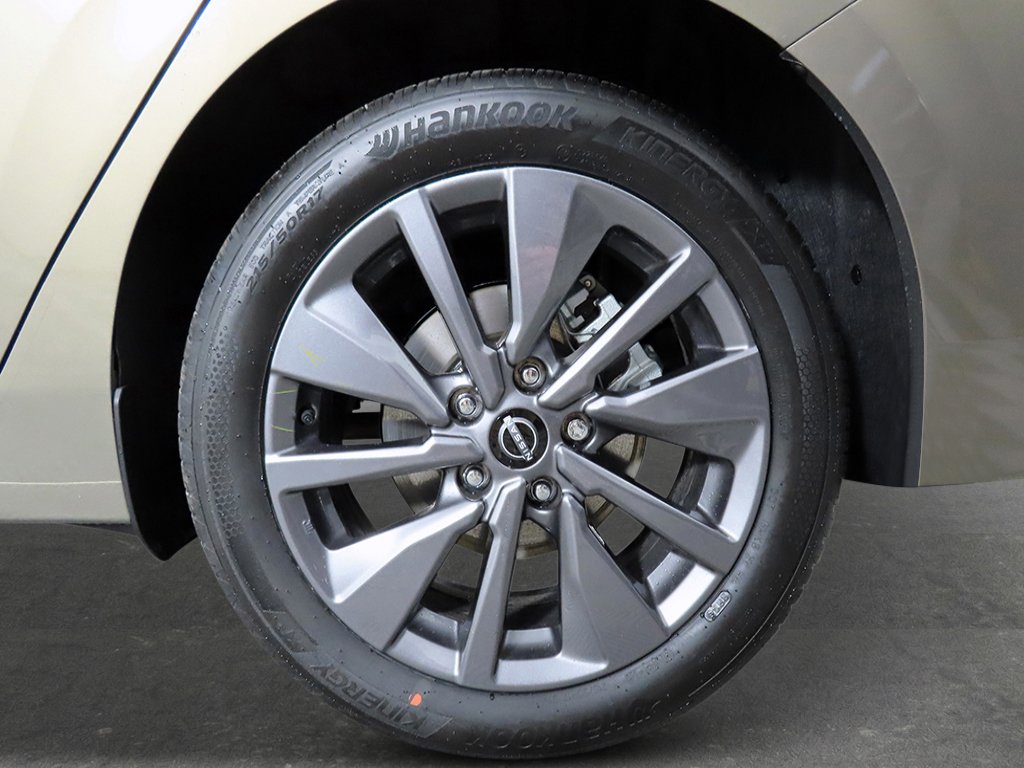 New 2026 Nissan Sentra SL w/ Floor Mat Package FWD image 9